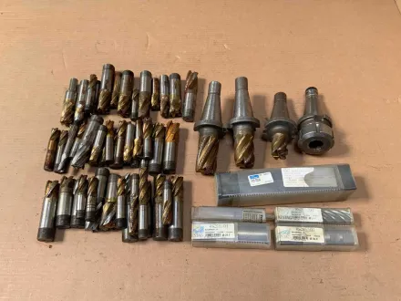 Posten HSS-Fräswerkzeug / SK Aufnahmen – RESALE
