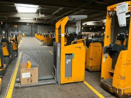 Jungheinrich - 2021 - ESD 220 119-166 ZT LI PC - Gabelstapler – RESALE