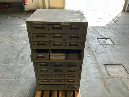 Werkzeugschrank Metall – RESALE