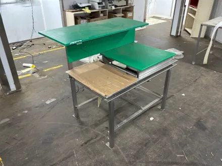 Schneidetisch – RESALE