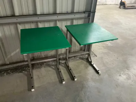 Schneidetische (2x) – RESALE