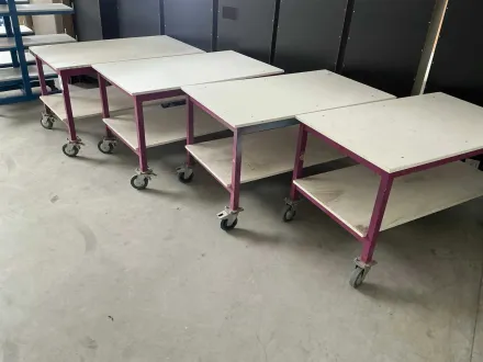 Ästischer Materialwagen (4x) – RESALE
