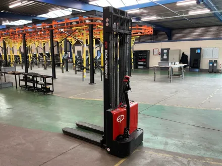 2023 EP Equipment ESL 122 Elektrischer Palettenwagen – RESALE