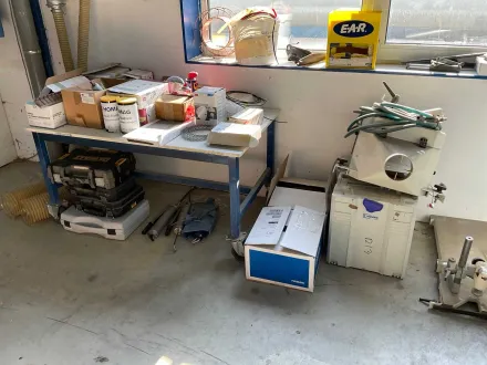 Innenraumkonstruktion und Maschinenteile – RESALE