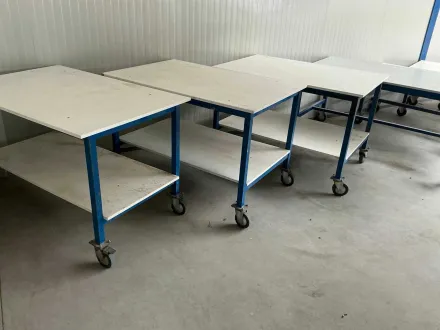 Ästischer Materialwagen (4x) – RESALE