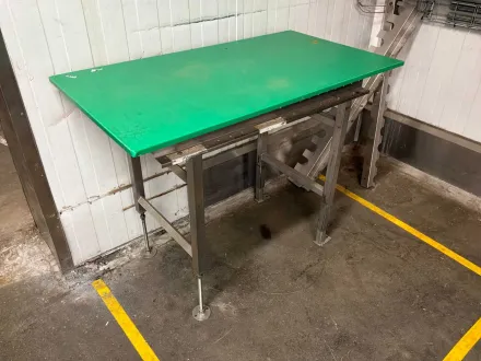 Schneidetisch – RESALE
