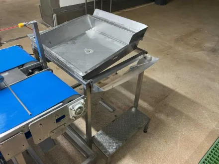 Edelstahl-Rückgewinnungstisch – RESALE