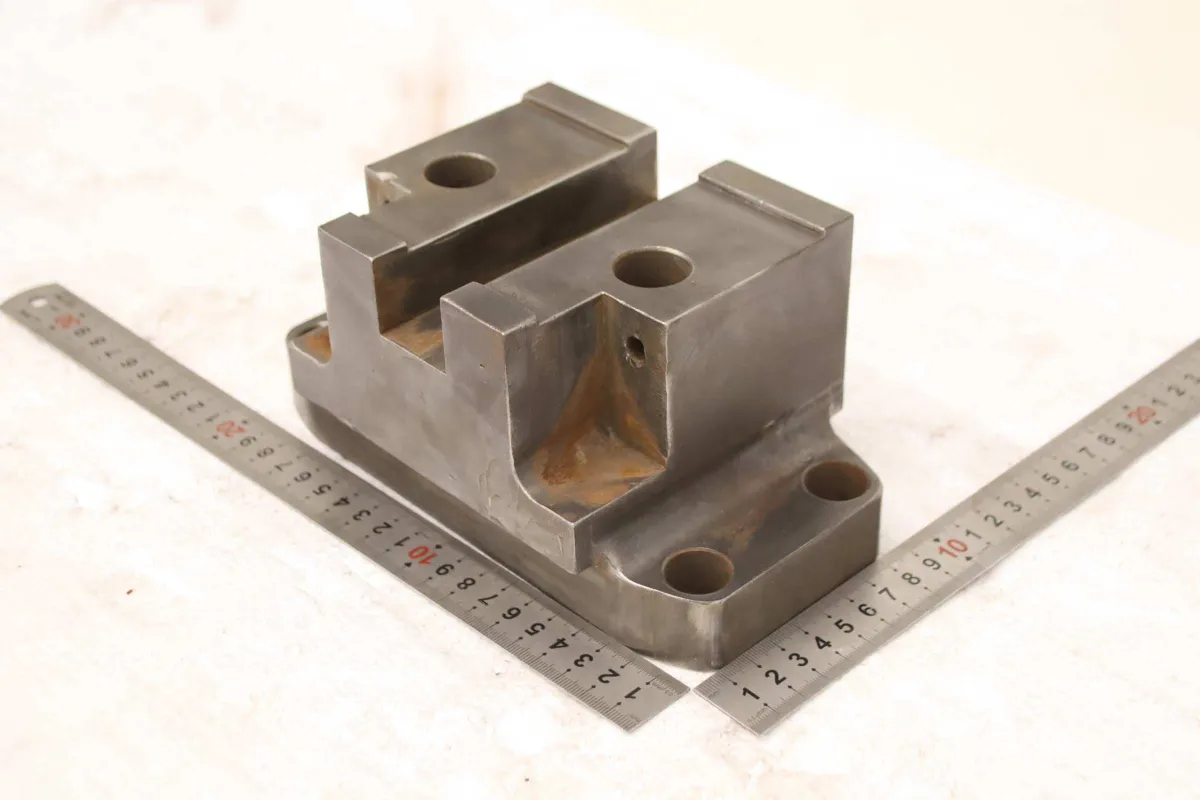 205/115/105 mm Stempelhalter für Vierkant-Ausklinkstempel