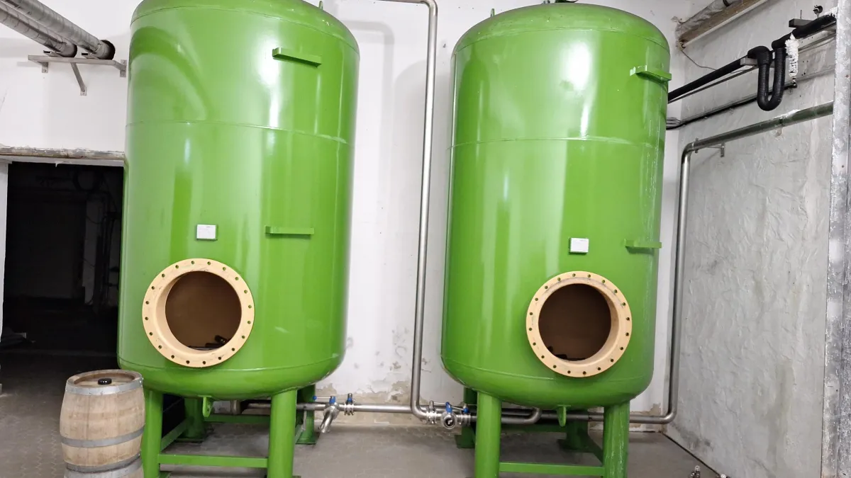 VIG 2x 5000 l Gär- und Lagerkeller
