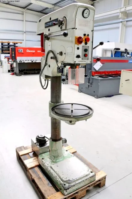 Alzmetall AB 3 ESV Säulenbohrmaschine – RESALE