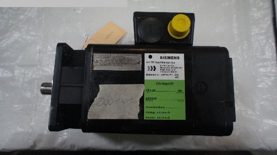 SIEMENS 1FT0572-OAC01 Motor