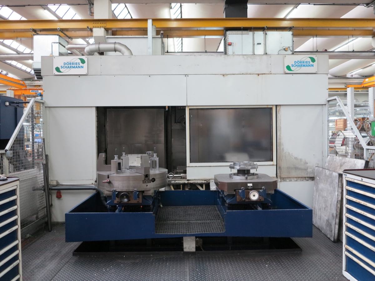 SCHARMANN CNC Bearbeitungszentrum - Universal
