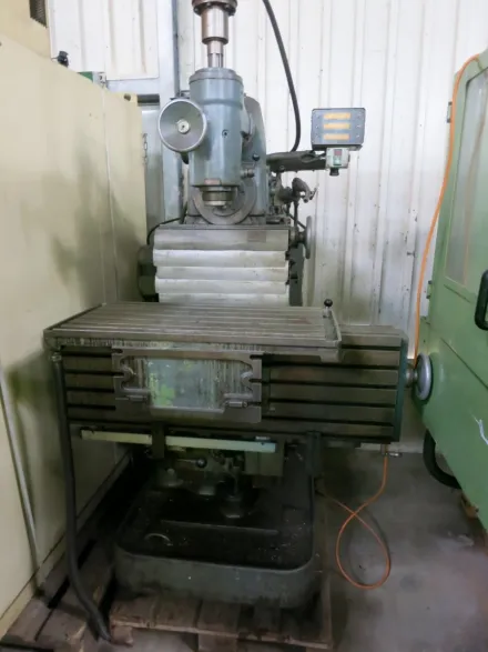 Shw UF 1 Universal-Fräs- und Bohrwerk – RESALE