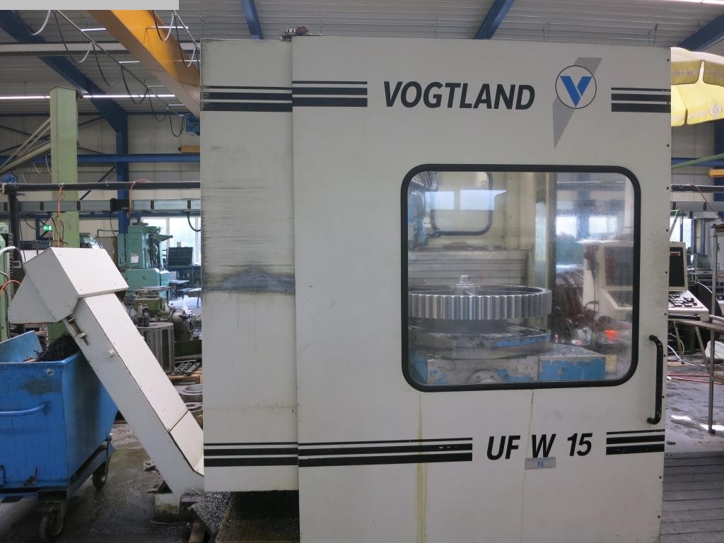 VOGTLAND UFW 15 Universal-Fräs- und Bohrwerk
