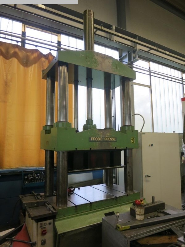 Viersäulenpresse - Hydraulisch