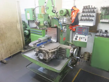 Hermle UWF 801 Fräsmaschine - Universal – RESALE