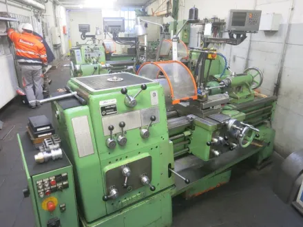 Meuser M1L46450 Leit- und Zugspindeldrehmaschine – RESALE