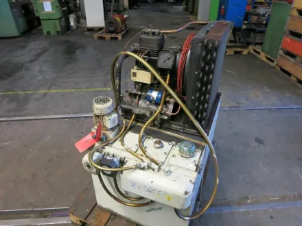 Oeltank mit Kuehler Abgasabsauganlagen – RESALE