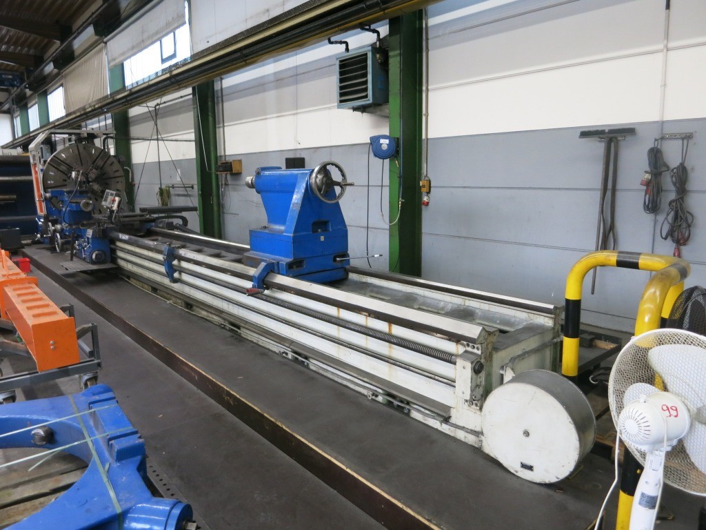 GEMINIS GE 1400 S Leit- und Zugspindeldrehmaschine
