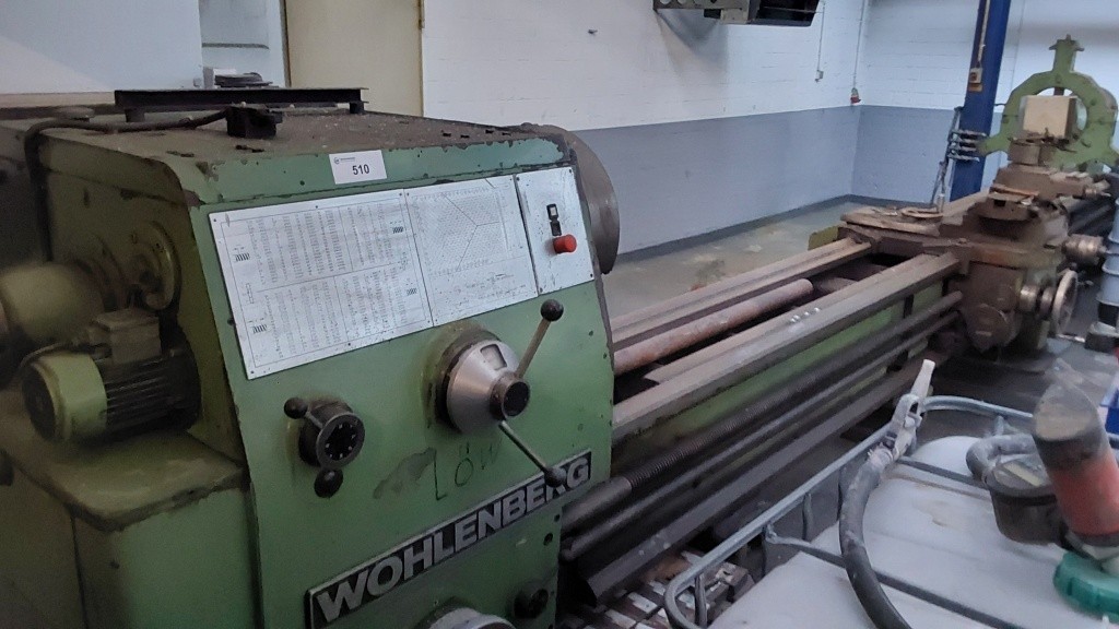 WOHLENBERG V1000 Leit- und Zugspindeldrehmaschine