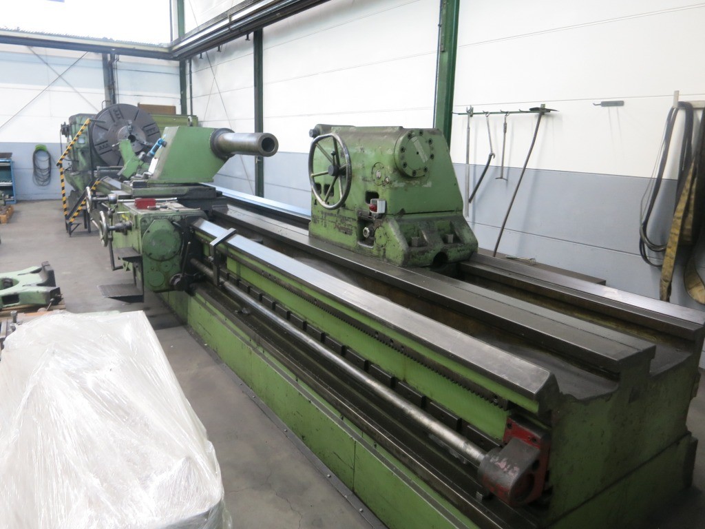 Niles DZ 1250x800 Leit- und Zugspindeldrehmaschine