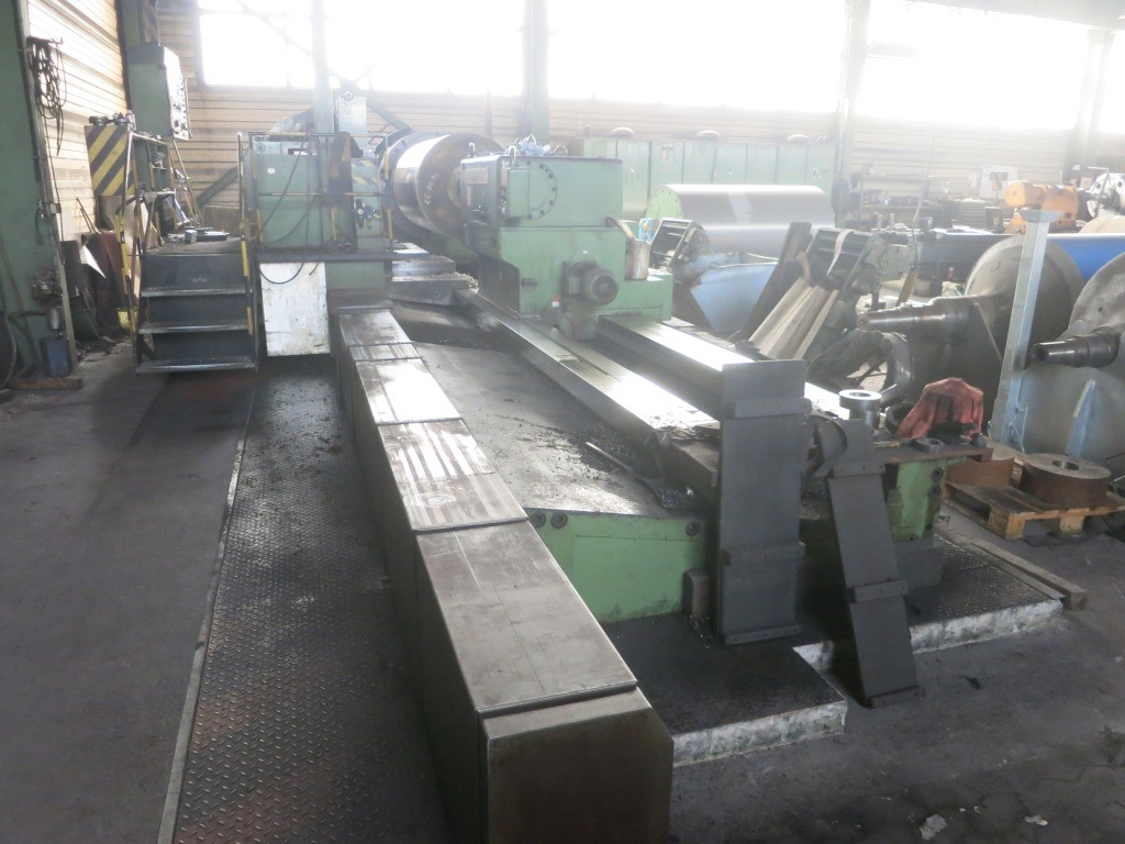 SKODA NDKa-900/III25x5000 Schwerdrehmaschine