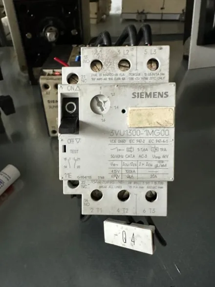 Siemens Leistungsschalter Ersatzteile – RESALE
