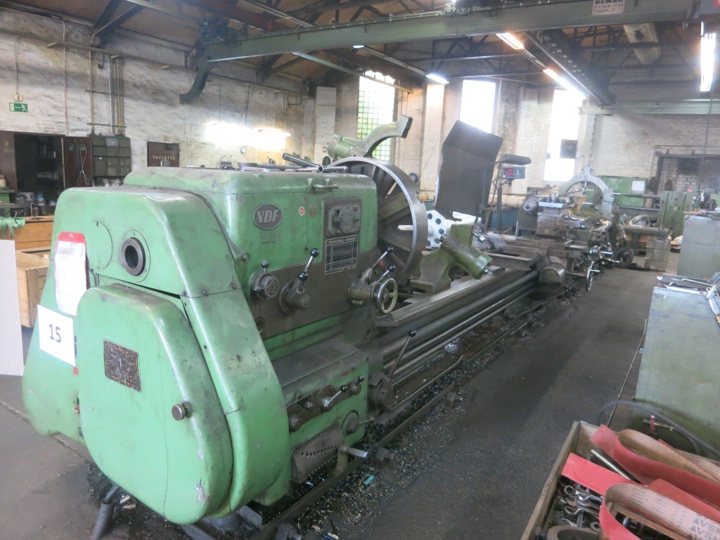 WOHLENBERG W 45 Leit- und Zugspindeldrehmaschine