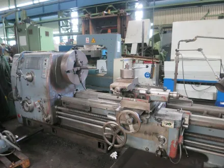 Wohlenberg V1000 Leit- und Zugspindeldrehmaschine – RESALE
