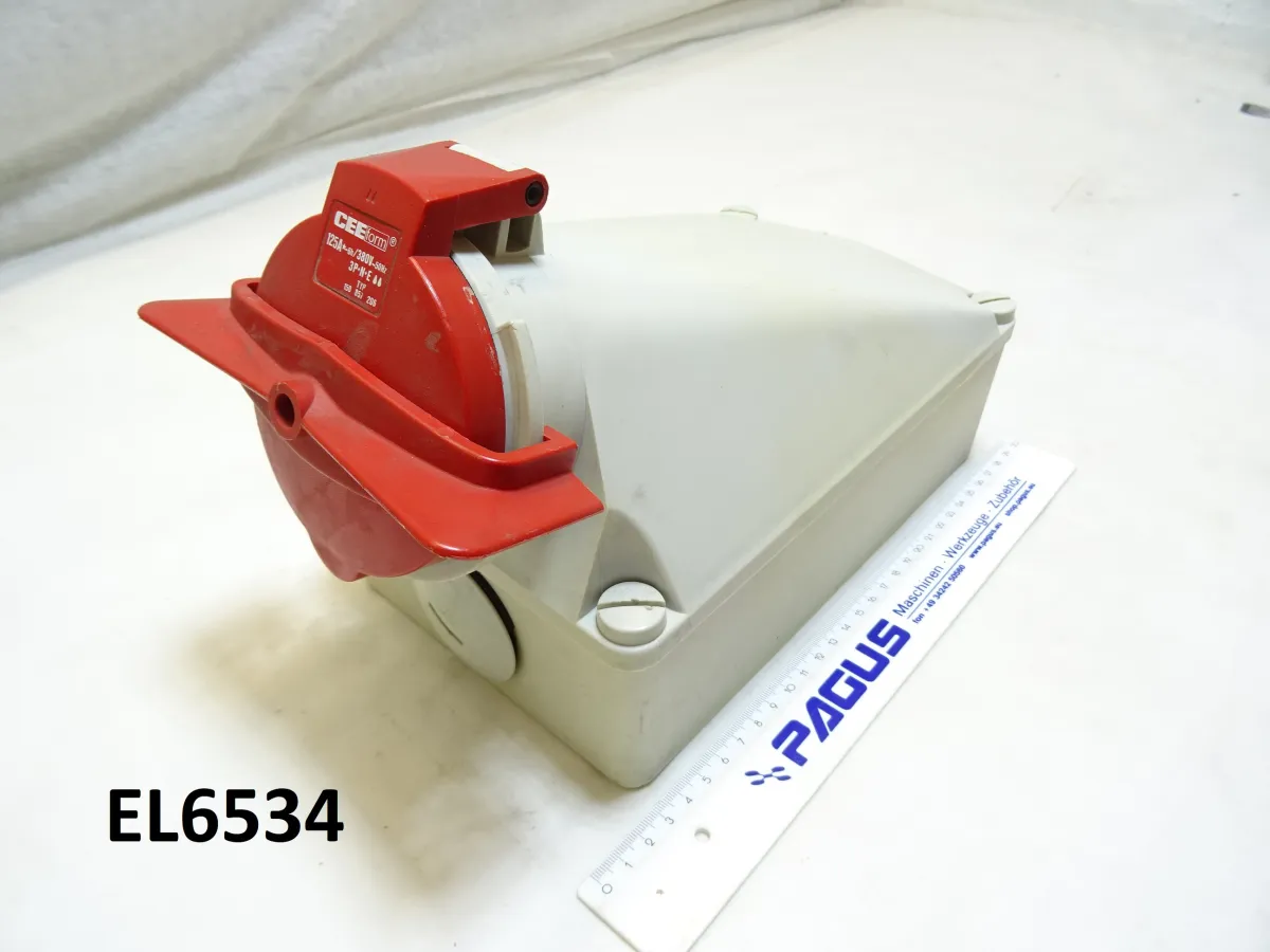 CEE-Wandsteckdose Type 150 857 206