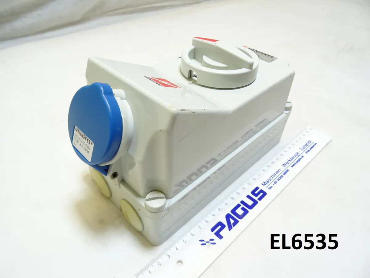 CEE-Wandsteckdose mit Schalter 7009A