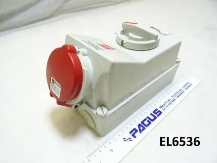 CEE-Wandsteckdose mit Schalter 5105A – RESALE