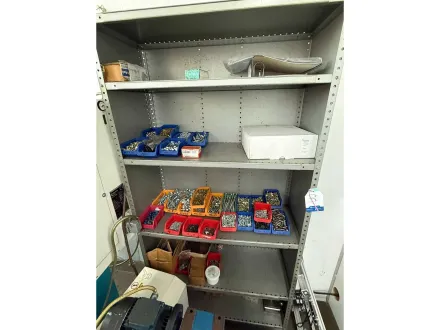 Werkstattregal mit Inhalt – RESALE