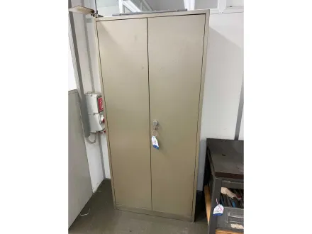 Werkstattschrank mit Inhalt – RESALE