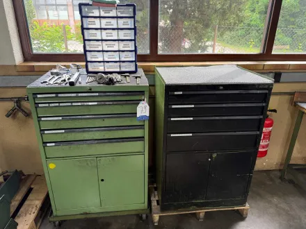 Posten Werkstattschubladenschränke mit Inhalt – RESALE