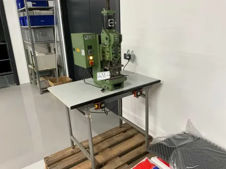 SCHMIDT - 34 - Pneumatische Kniehebelpresse - 1992 – RESALE