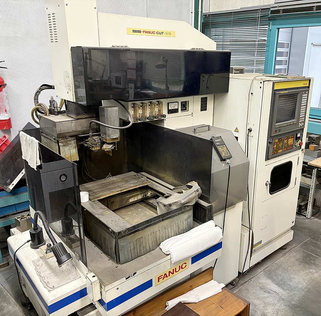 Matra-Fanuc Tape Cut-W2 CNC Drahterodiermaschine