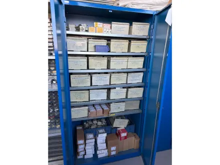 LISTA  Werkstattschrank mit Inhalt – RESALE