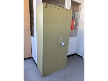 Safe – RESALE