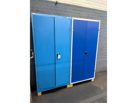 GARANT/LISTA  Posten Flügeltürenschränke ohne Inhalt – RESALE