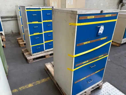 Posten Werkstattschränke ohne Inhalt – RESALE