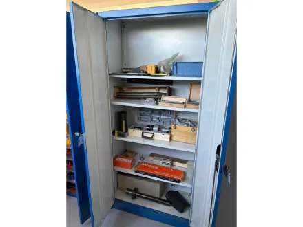 Werkstattschrank mit Inhalt – RESALE