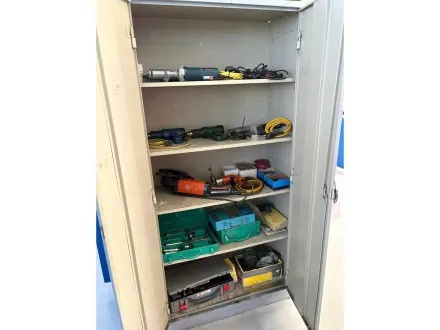 Werkstattschrank mit Inhalt – RESALE