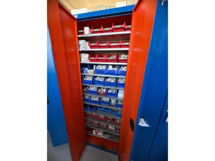 DICK  Werkstattschrank mit Inhalt – RESALE
