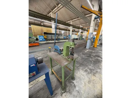 Stahlplatte mit Inhalt – RESALE