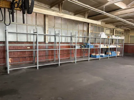 Werkstattregal mit Inhalt – RESALE