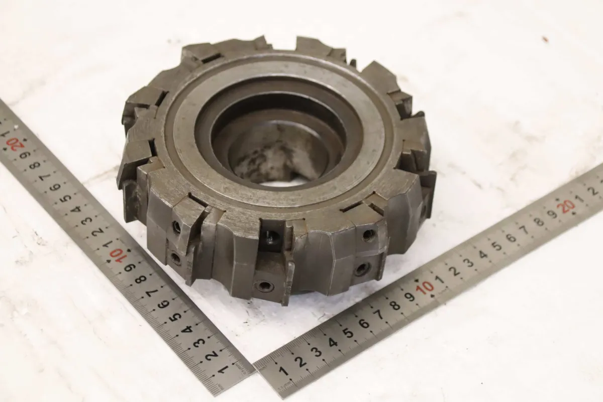 Ø 167 mm Aufnahme Ø 50 mm Messerkopf