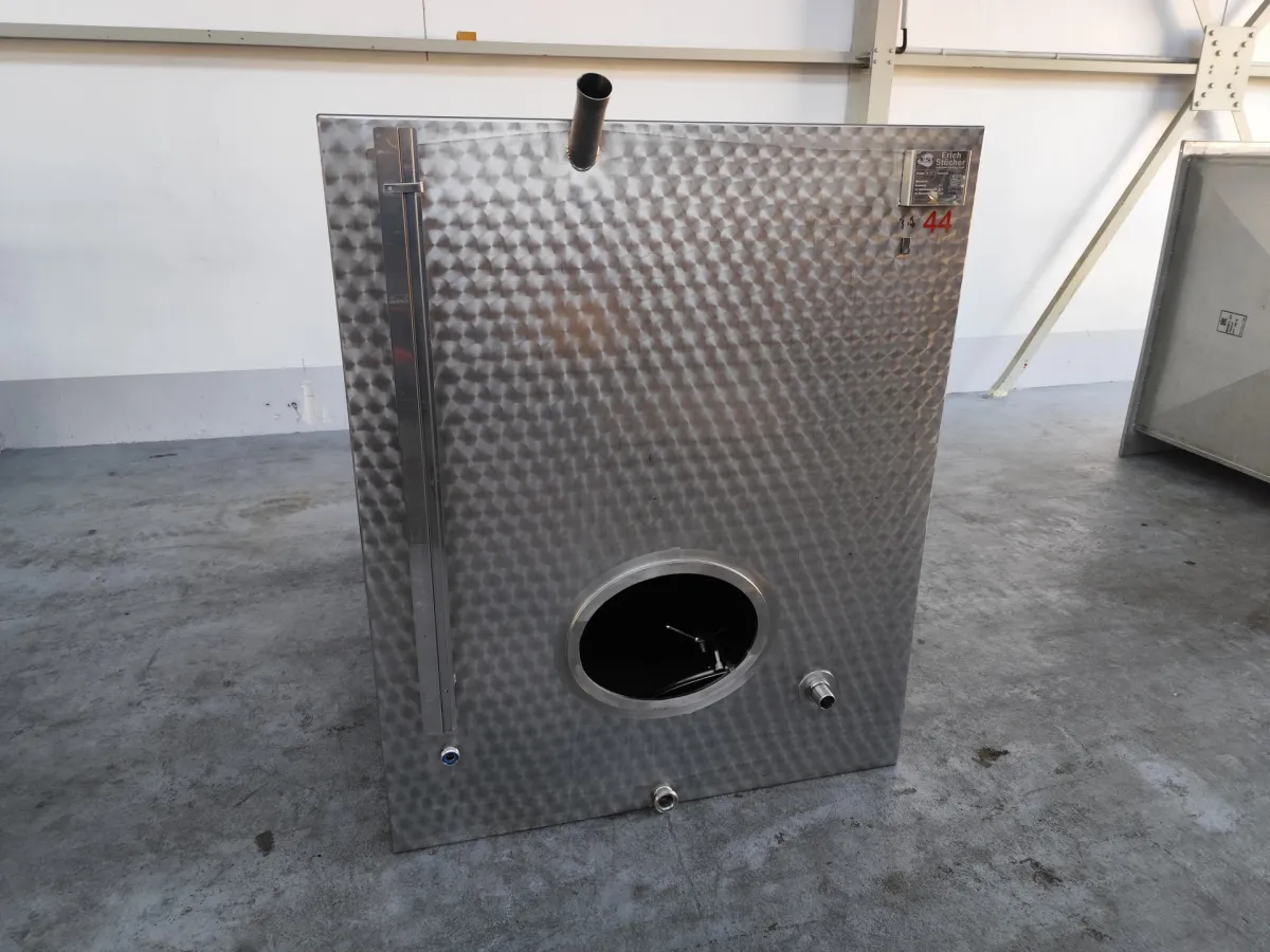 Erich Stücher on request Edelstahltank 3000