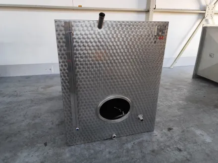 Erich Stücher on request Edelstahltank 3000 – RESALE