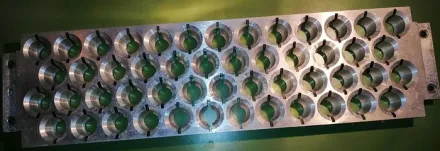 Ferrum pitting plate for plums 34 - 20 (41 pieces) – RESALE